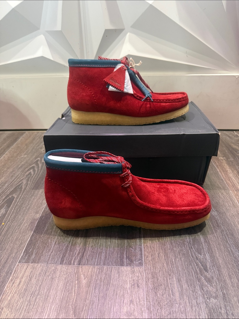 Clarks Wallace’s boots in deep Red • Sz 11.5